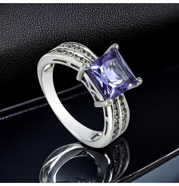 Anillo de Plata .925 con Alejandrita