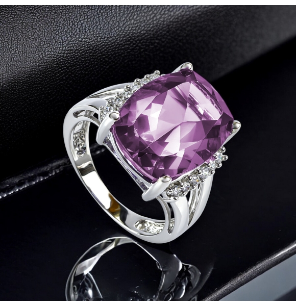 Anillo Grande de Alejandrita Con Plata de Ley