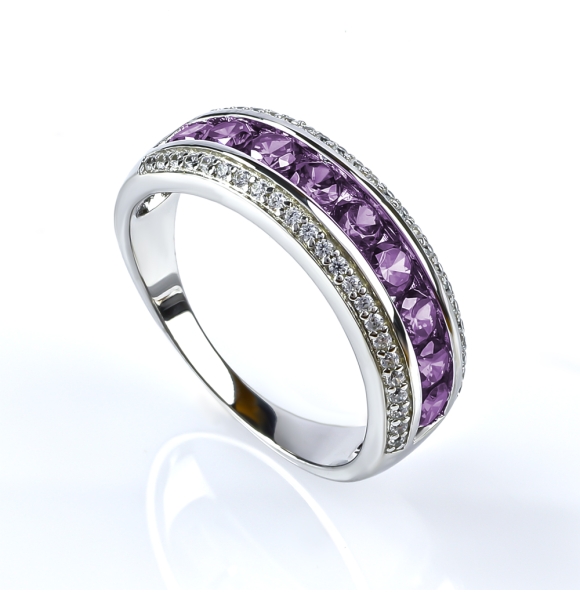 Hermoso Anillo de Alejandrita Churumbela