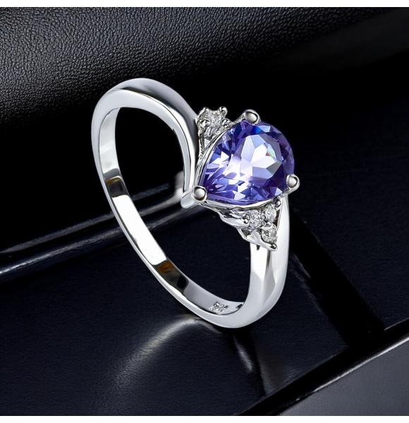 Anillo de Alejandrita en Plata .925