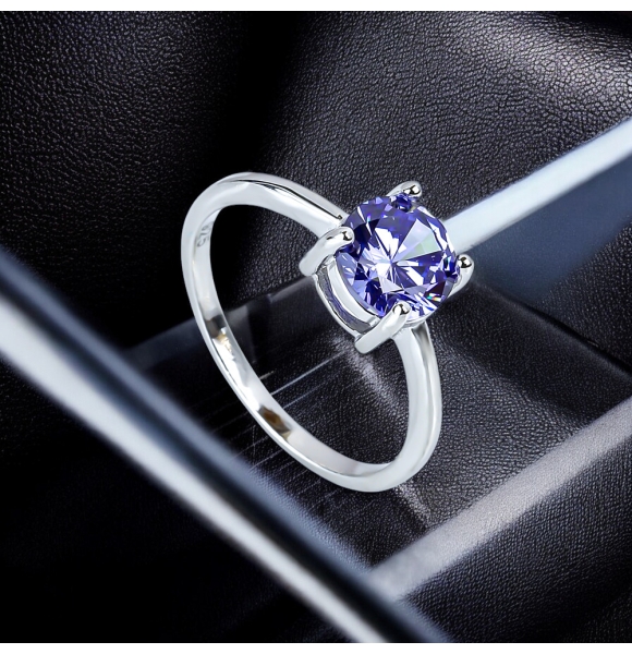 Anillo Solitario con 6 mm Tanzanita en Plata .925
