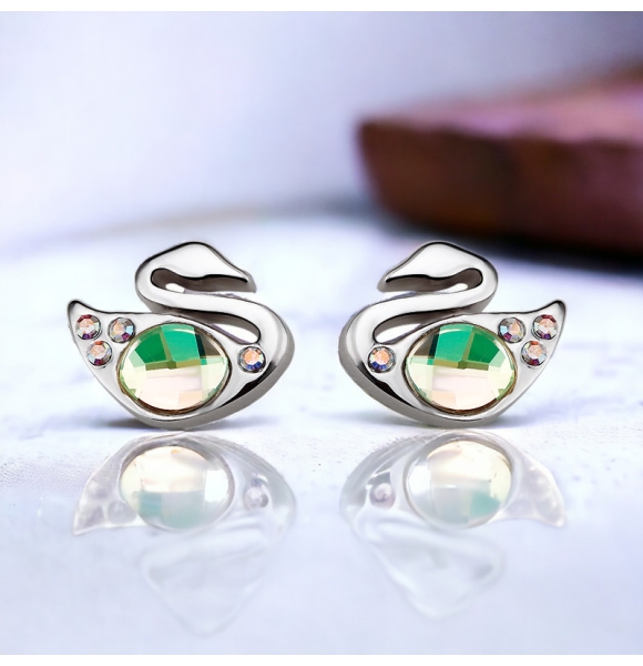 Aretes Color Verde de Swarovski con Rodio en Forma de Cisne