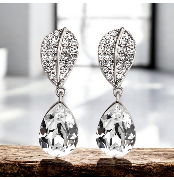 Hermosos Aretes de Cristal Swarovski Baño de 18k de Oro Blanco