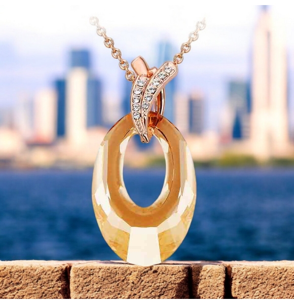 Precioso Collar de Cristal Swarovski con Baño de Oro 18K