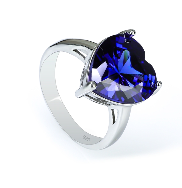 Anillo de Zafiro Corte Corazon