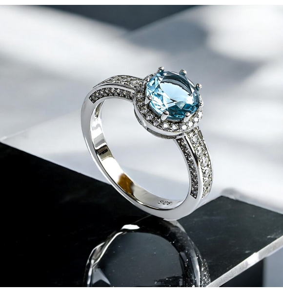 Hermoso Anillo de Aguamarina