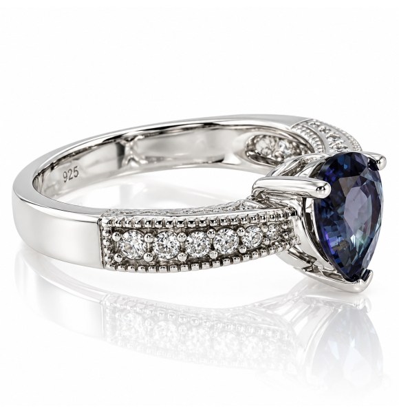 Anillo Alejandrita Con Piedra Talla Pera