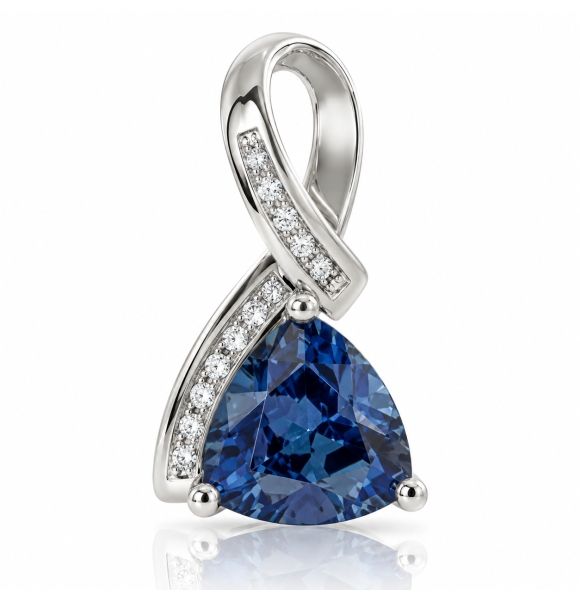 Dije de Plata Fina .925 con Alejandrita Bicolor ( Azul/Verde )