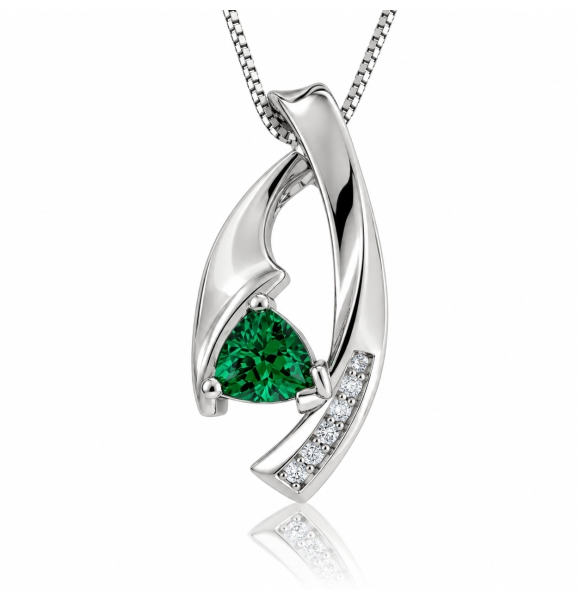 Dije de Plata de Ley con Esmeralda