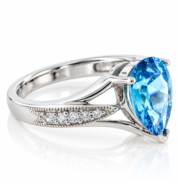 Anillo de Plata Esterlina y Topacio Azul