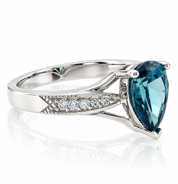 Anillo de Plata Fina con Alejandrita ( Verde/Azul )