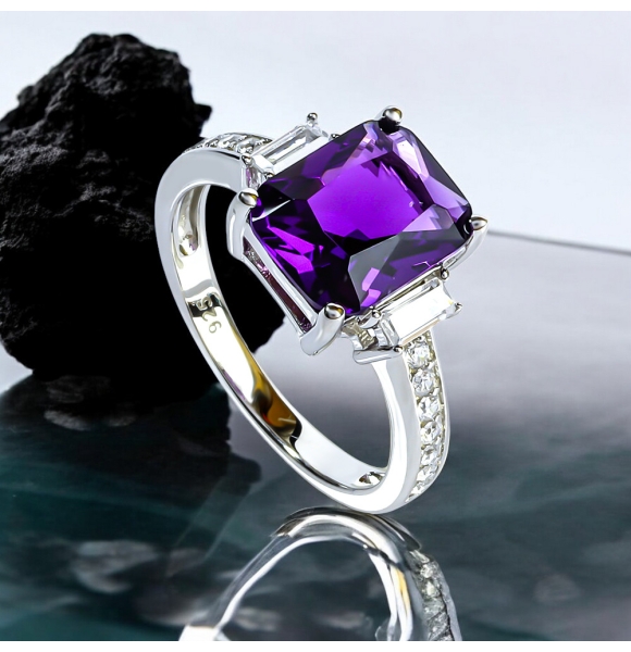 Anillo de Plata .925 con Amatista