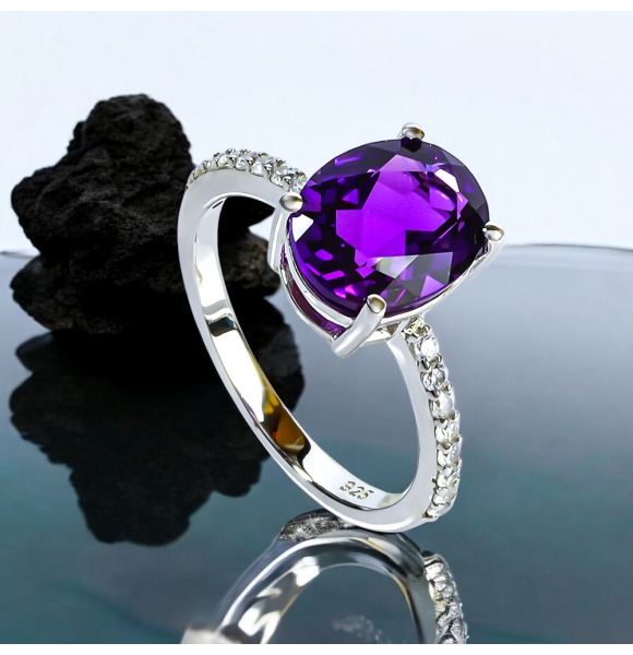 Anillo de Amatista Con Plata de Ley 925 10 mm x 8 mm