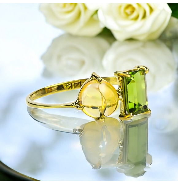 Anillo de Oro Amarillo 14K Opalo Con Peridoto Genuino