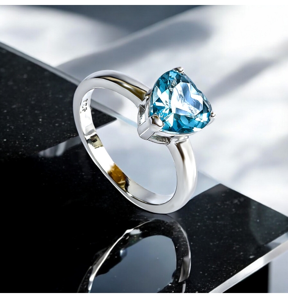 Anillo de Aguamarina en Plata de Ley 925 Corazón