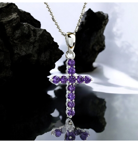 Dije de Cruz con Amatista en Plata de Ley .925