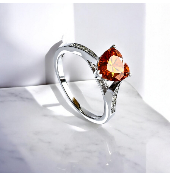 Anillo de Plata Solitario con Opalo de Fuego Corazon