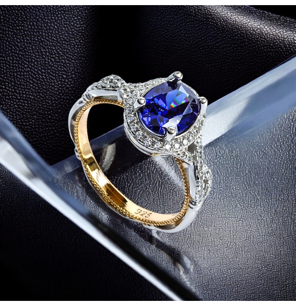 Anillo de Tanzanita en Plata .925 7 mm x 5 mm