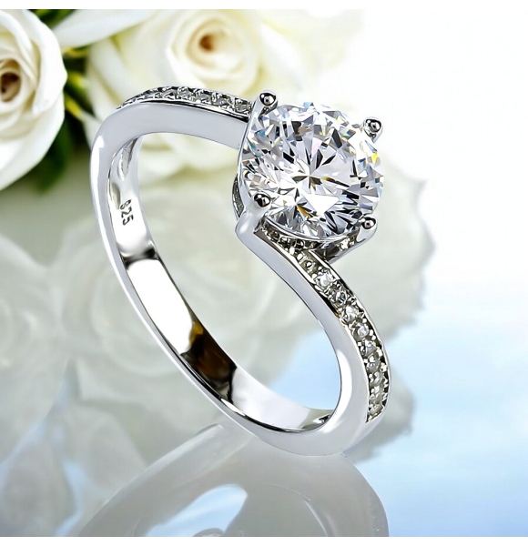 7 mm Anillo Solitario en Plata .925