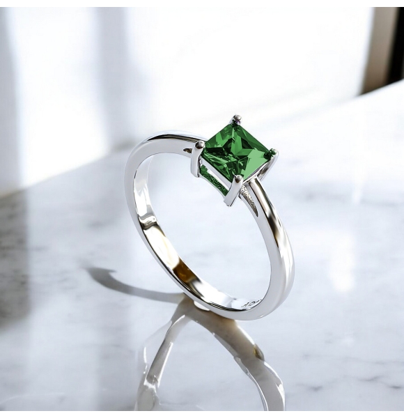 Anillo de Compromiso Esmeralda Corte Princesa