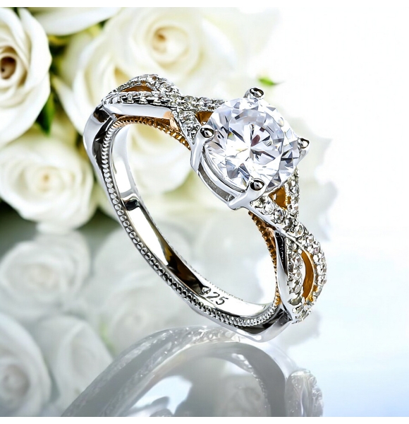 9 mm Anillo de Solitario en Plata .925 con Baño de Oro