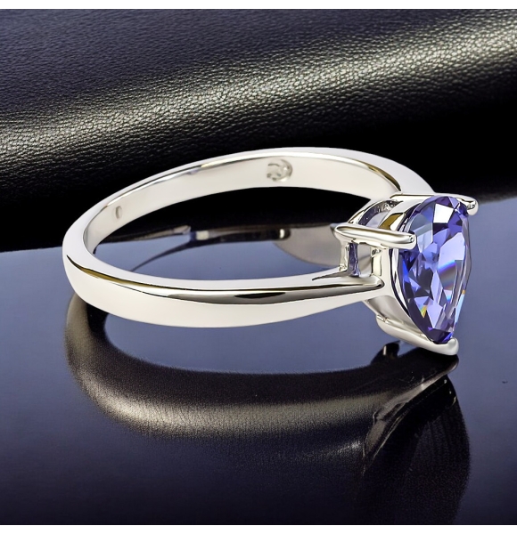 Anillo de Compromiso en Plata con Tanzanita