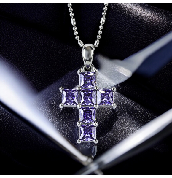 Cruz con Tanzanita en Plata de Ley .925