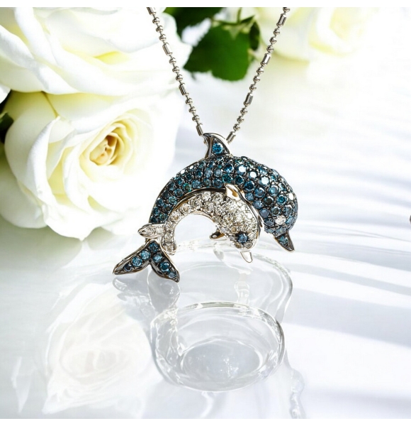 Colgante de Delfín Oro Blanco con Diamantes Azules y Blancos Naturales