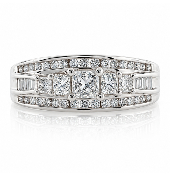 Anillo de Compromiso con Diamantes en Oro Blanco 18k