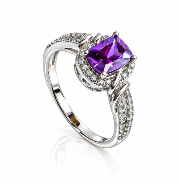 Anillo Piedra Amatista Talla Esmeralda 7 mm x 5 mm