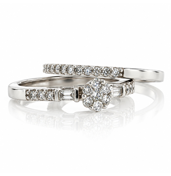 Anillo de Compromiso en Oro Blanco de 14K y Diamantes