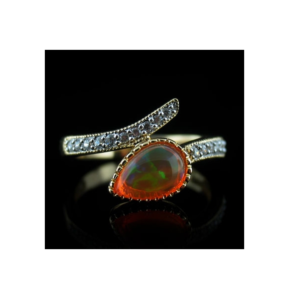 Anillo de Opalo en Plata con Chapa de Oro