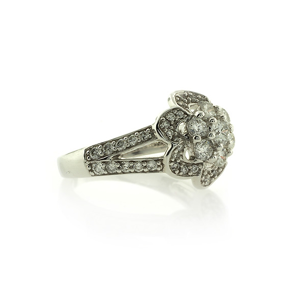 18K White Gold 1K Diamonds Ring