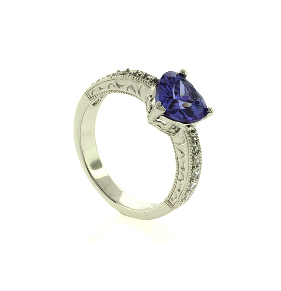 Anillo de Plata con Tanzanita y Zirconias